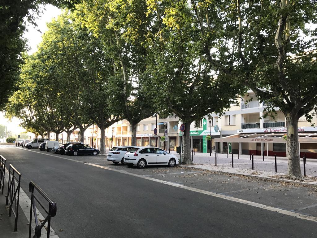 Appartements Entre Provence Et Camargue Tarascon Dış mekan fotoğraf